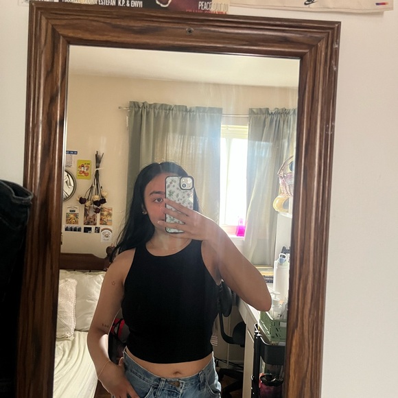 Dynamite Fitted Crop Tank Top - Picture 4 of 4